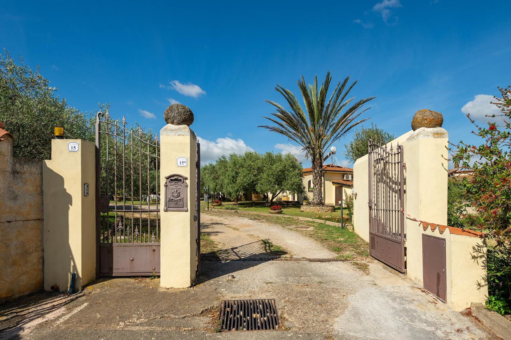 Residenza Parco Degli Ulivi Villa Villamassargia Екстериор снимка